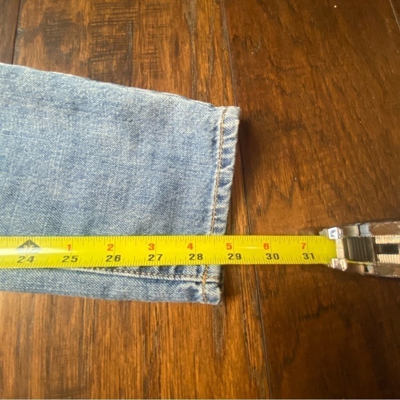 AMERICAN EAGLE Boy Friend Jean Ripped & Destroyed Light Wash Jeans - Picture 11 of 15